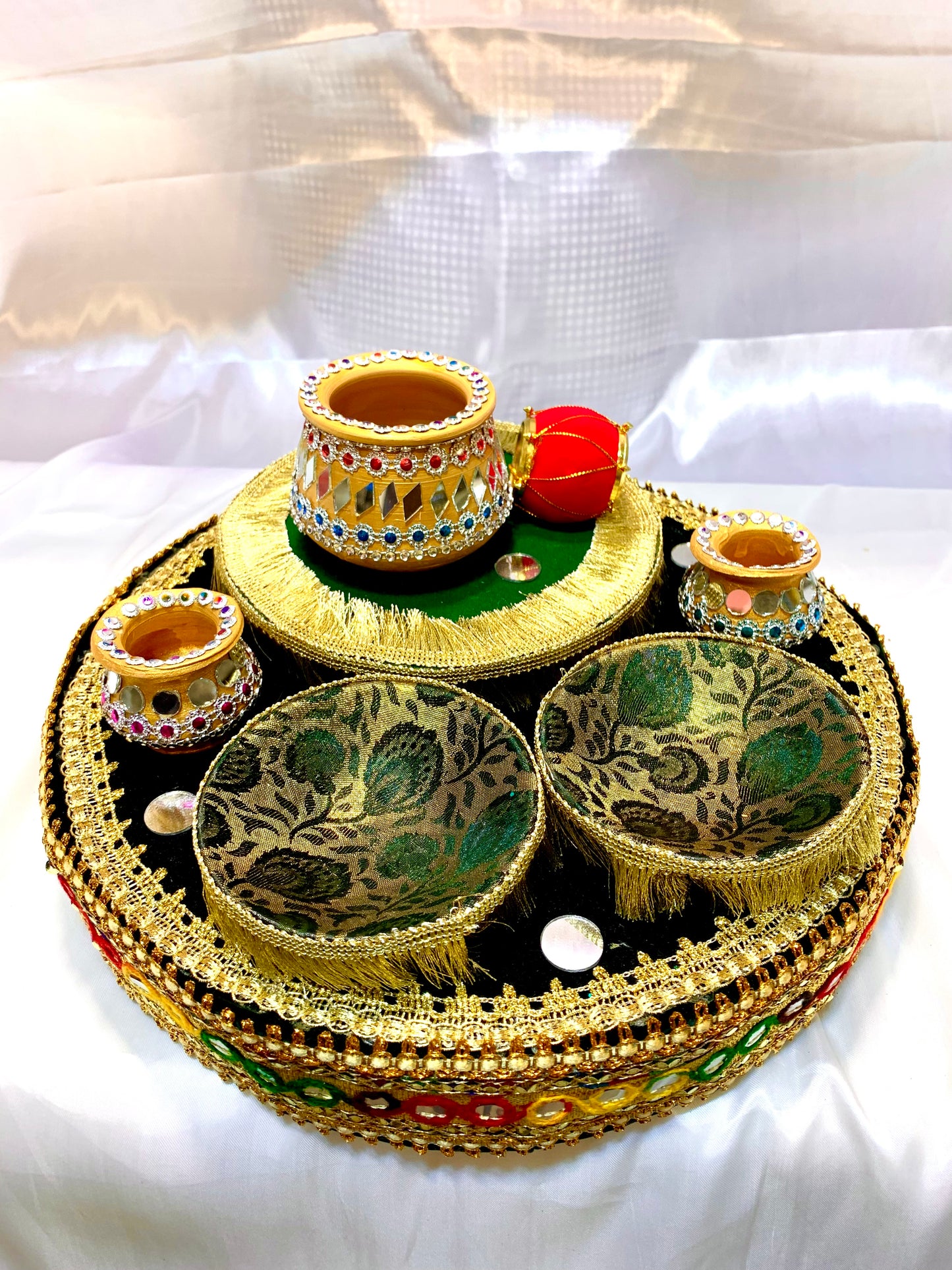 Handmade Wedding Thaali Set – Mehndi & Mayun Decor