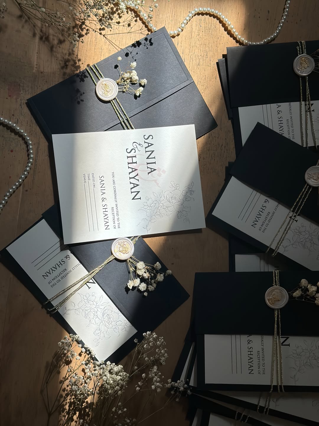Luxury Black Wedding Invitation Card with Pearl Wax Seal