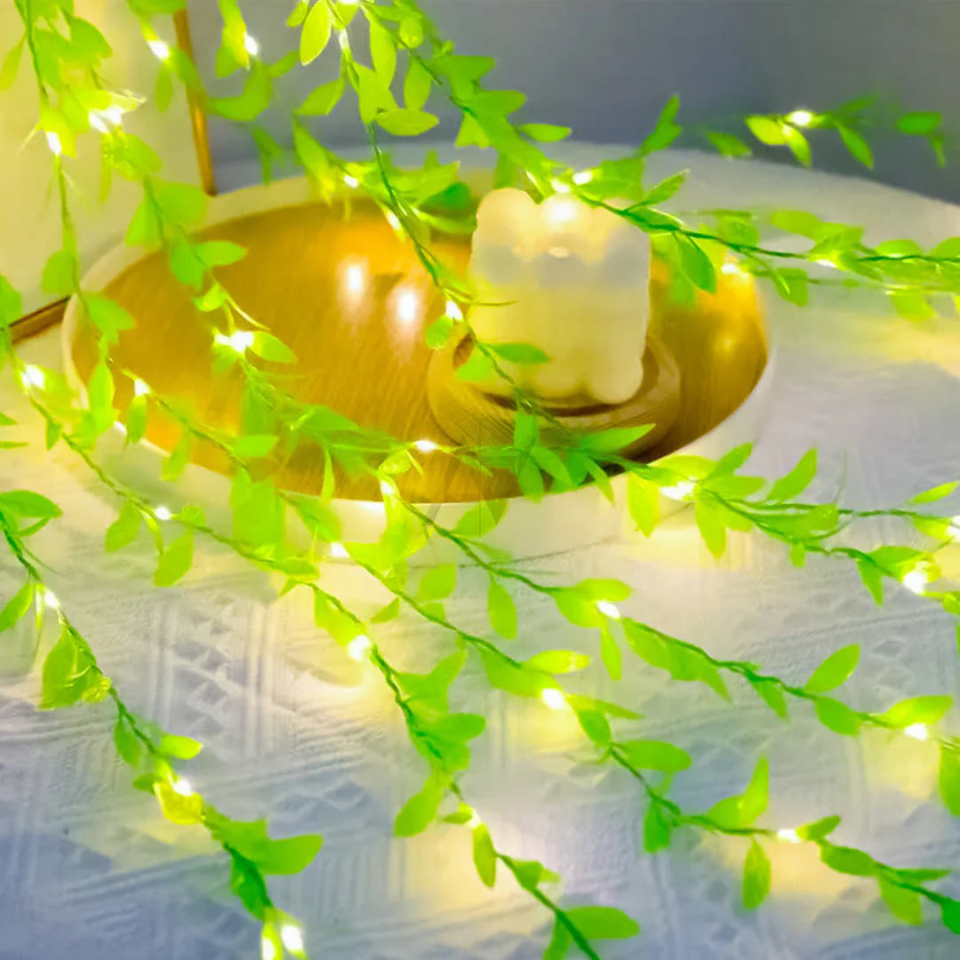 Leaf Vine Fairy Light Curtain – 16 ft.