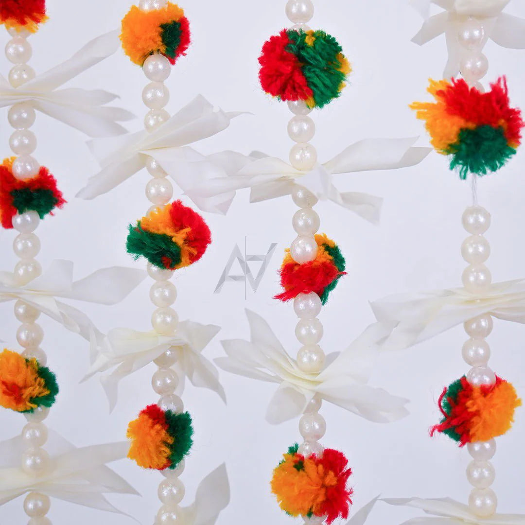 Small Pom Pom Garland 12 pcs