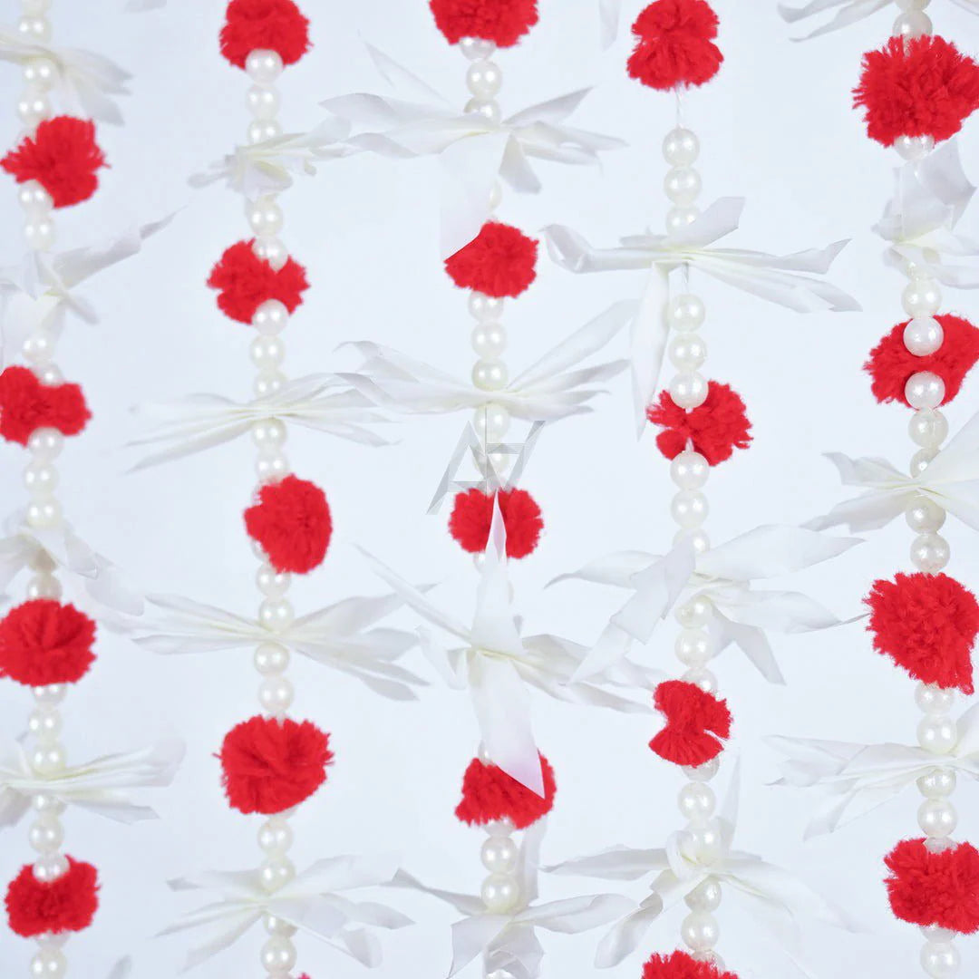 Small Pom Pom Garland 12 pcs